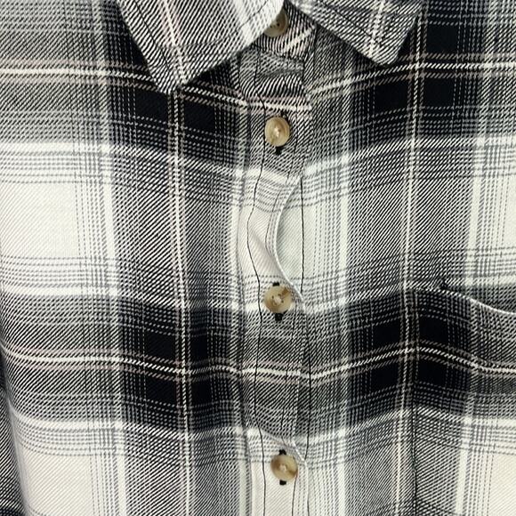 Womens Lucky Brand Plaid Shirt Size Medium - Picture 6 of 7
